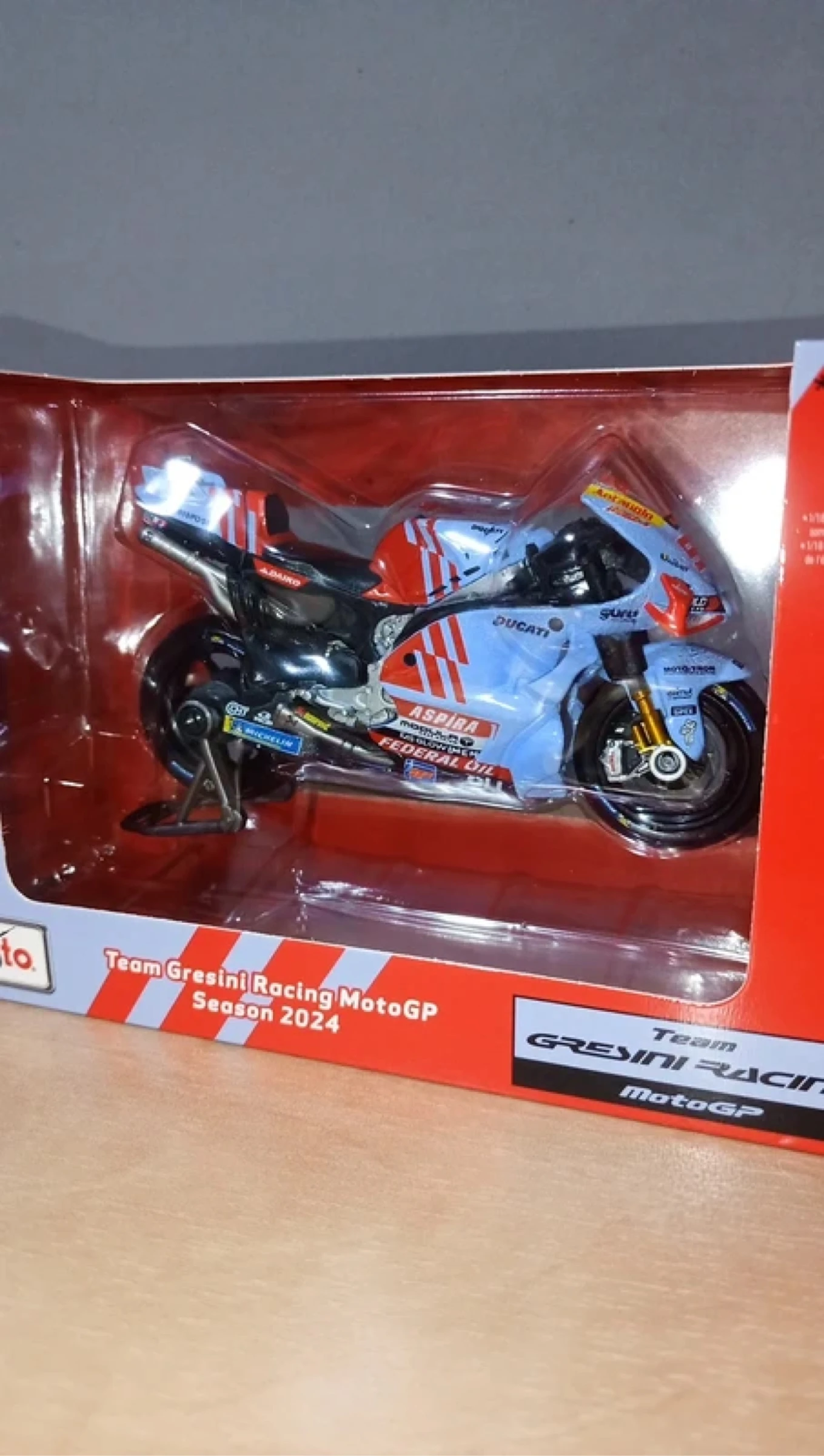 Marc Márquez motorcycle replica – photo 2